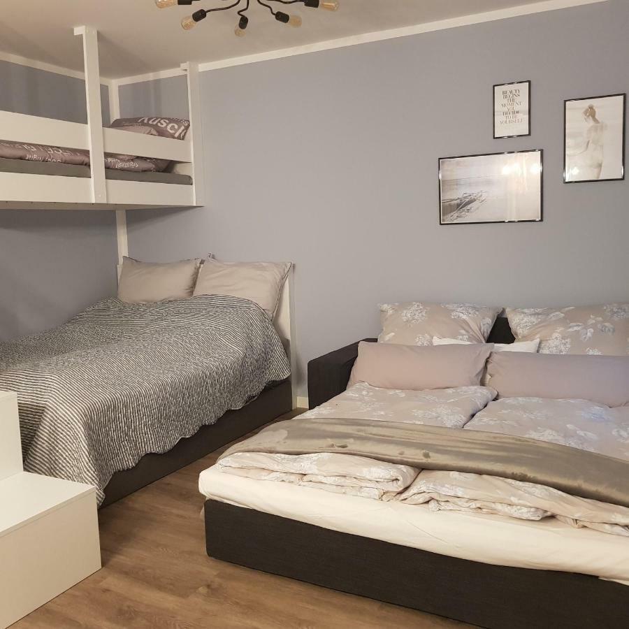 Petit Bagage 2019 Neueroeffnung Appartement Sankt Augustin Buitenkant foto